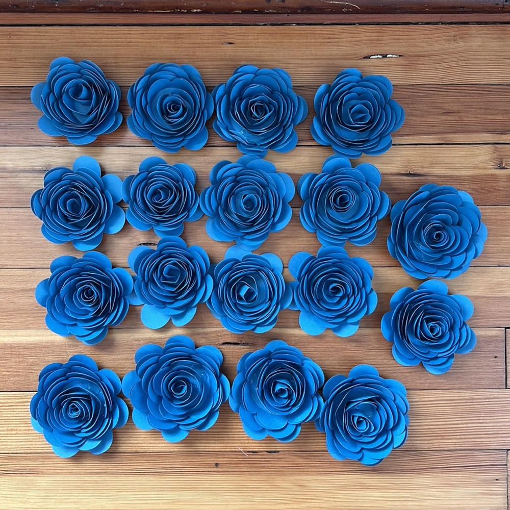 Paper flowers handmade via cricut. Qty of 18